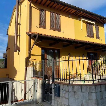 La Casa Gialla Ferienhaus *