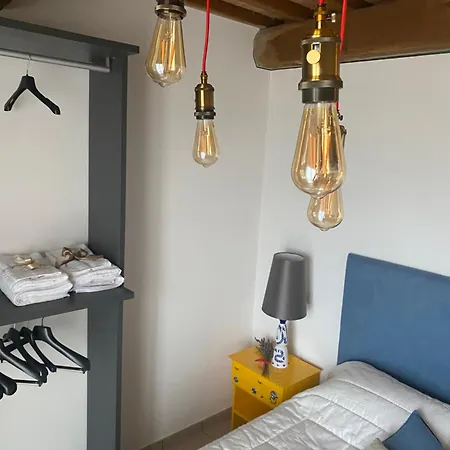 La Casa Gialla Usigliano